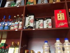饭店转让落霞商业街。